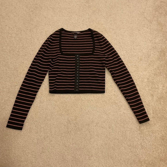 crop top - Picture 1 of 2